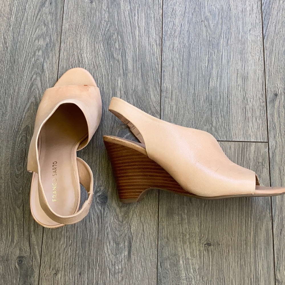 Nude Modern Wedges